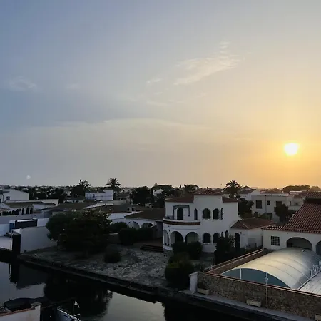 Creus Dos * אמפוריבראבה